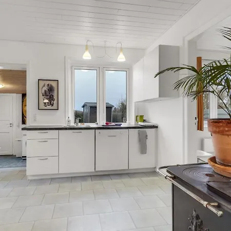 בית נופש Truels - 2km From The Sea In Funen By Interhome *